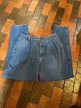 Vintage Jordache jeans 18 Long distressed 2448